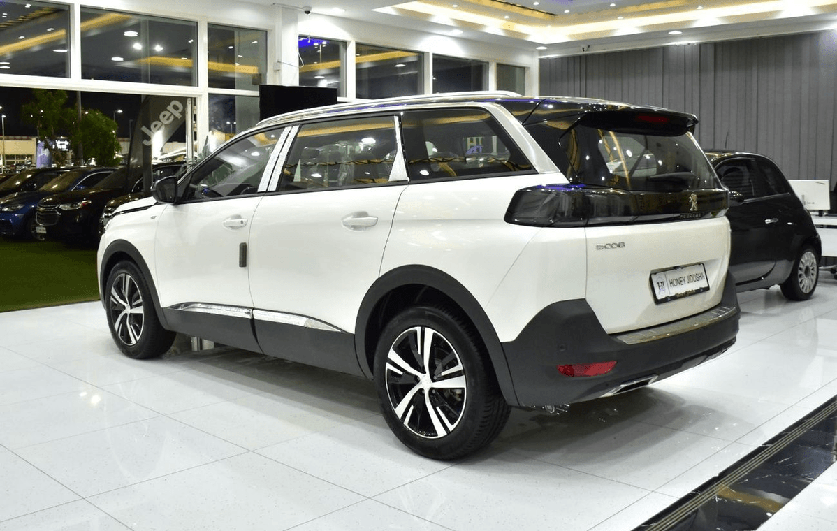 2024 Peugeot 5008 - 0 km - Available for export from UAE to Algeria - 8