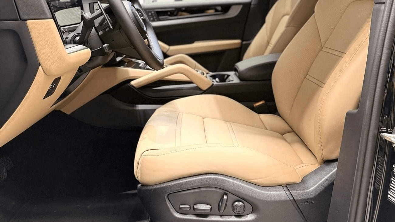 2026 Porsche Cayenne Coupe - 0 km - Available for export from UAE to Algeria - 5