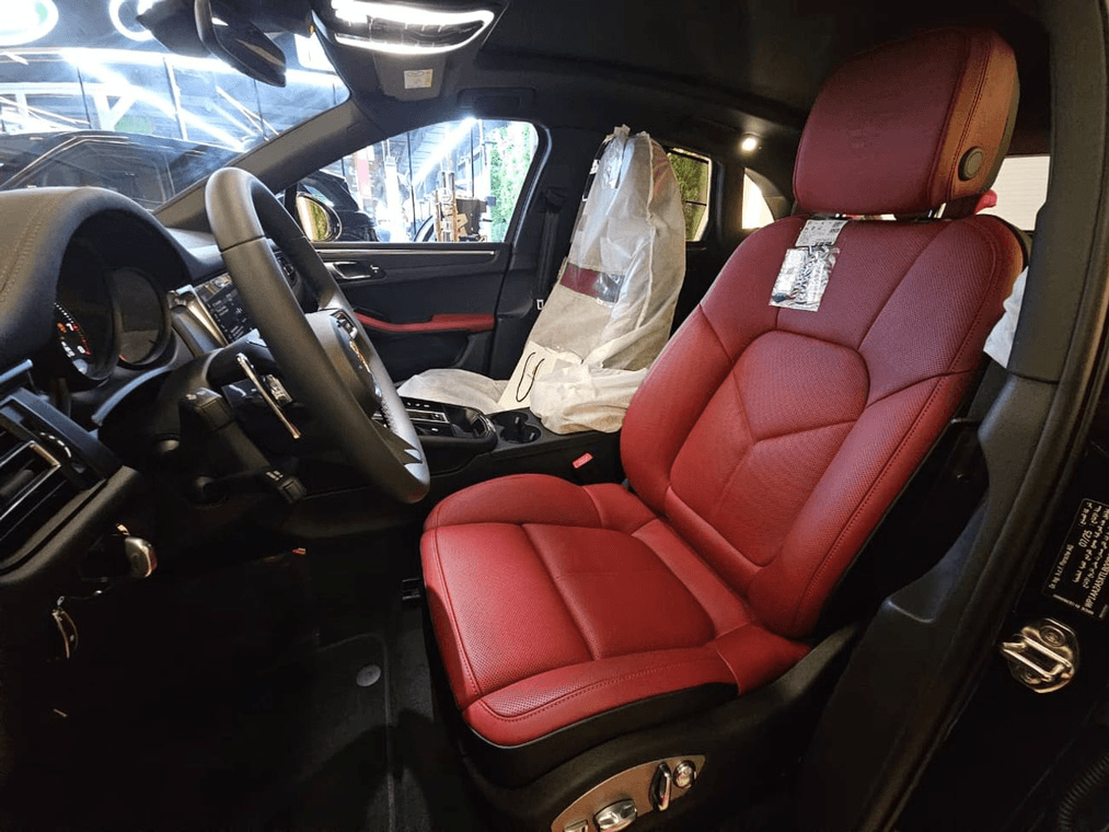 2026 Porsche Macan - 0 km - Available for export from UAE to Algeria - 11