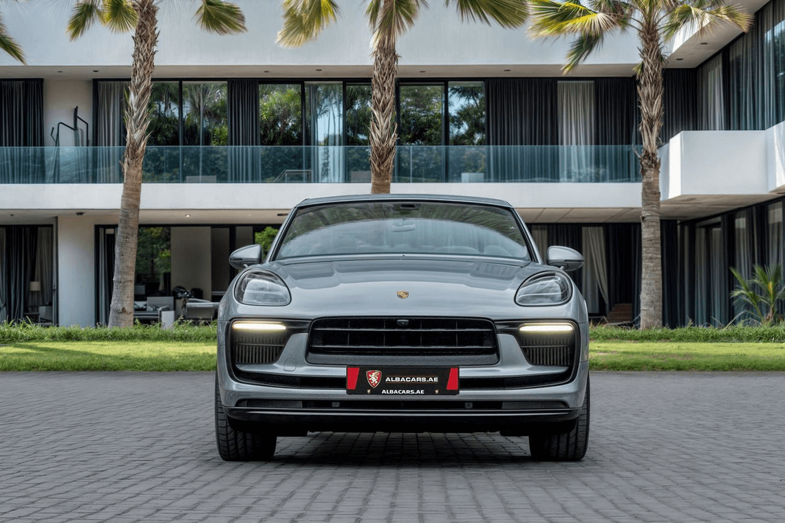2026 Porsche Macan - 3000 km - Available for export from UAE to Algeria - 4