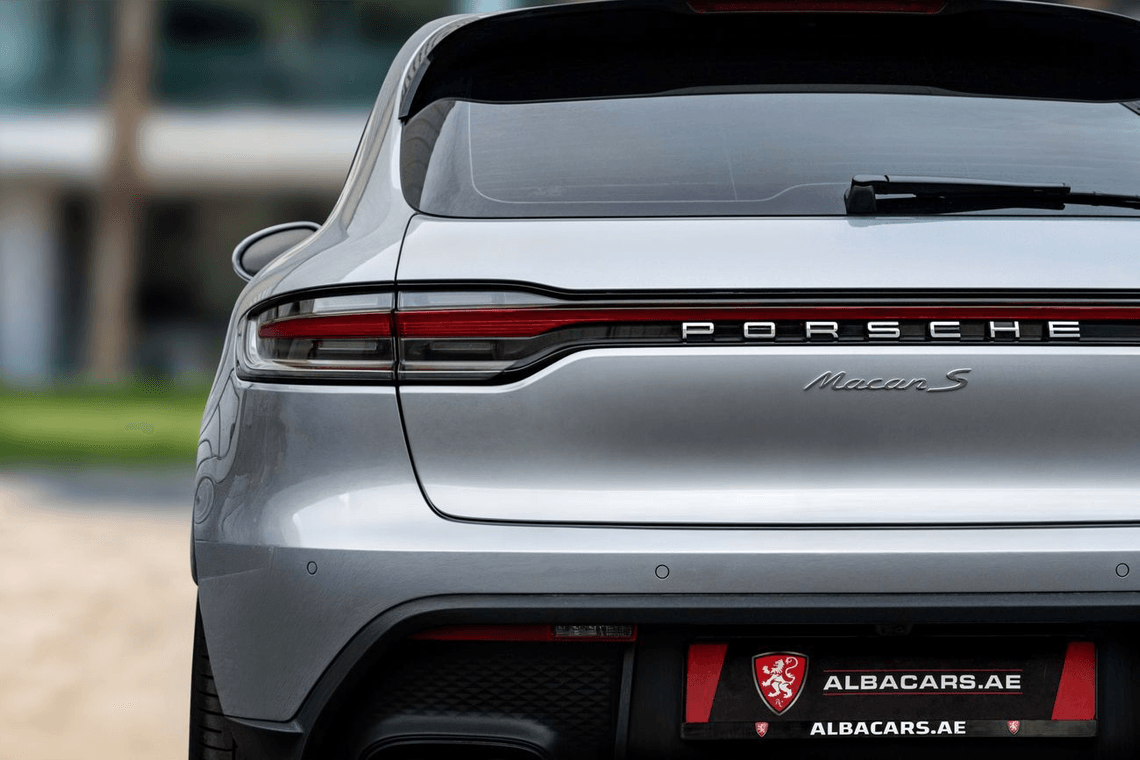 2026 Porsche Macan - 3000 km - Available for export from UAE to Algeria - 6
