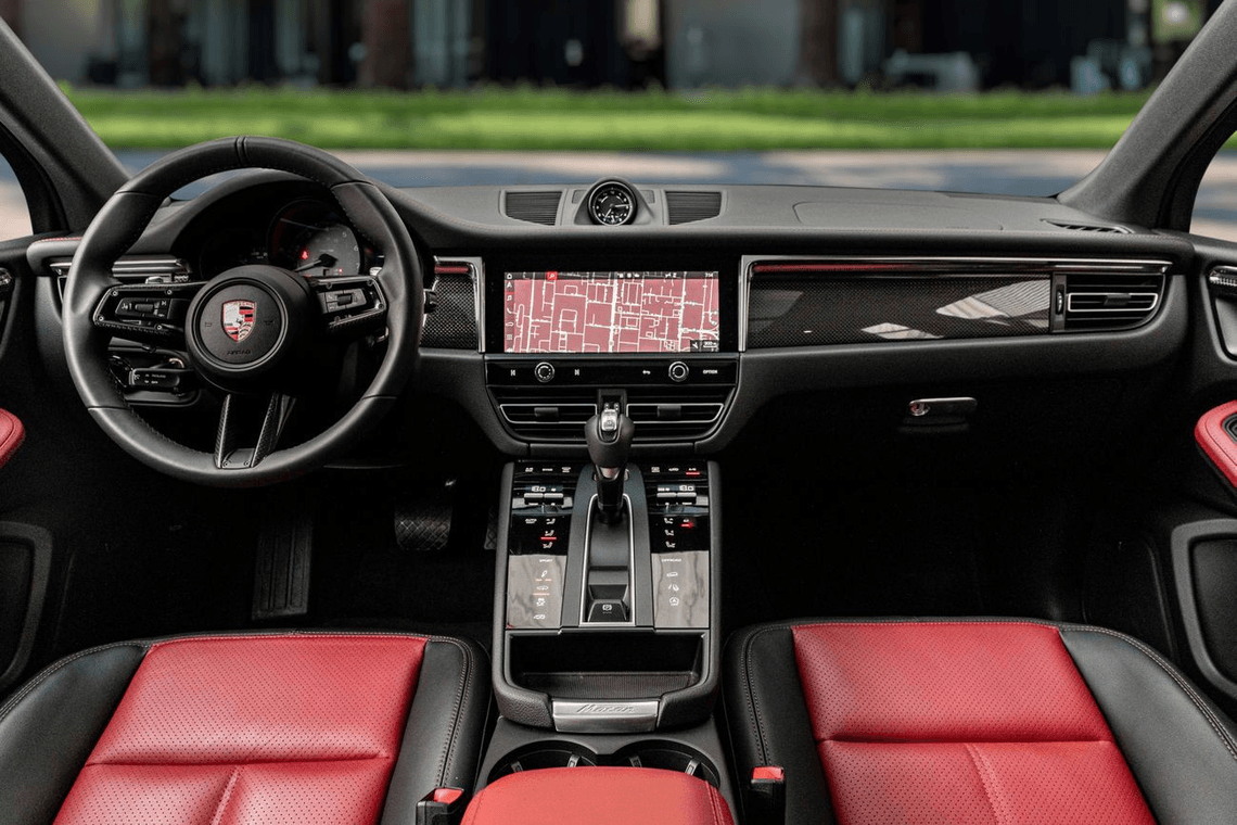 2026 Porsche Macan - 3000 km - Available for export from UAE to Algeria - 8