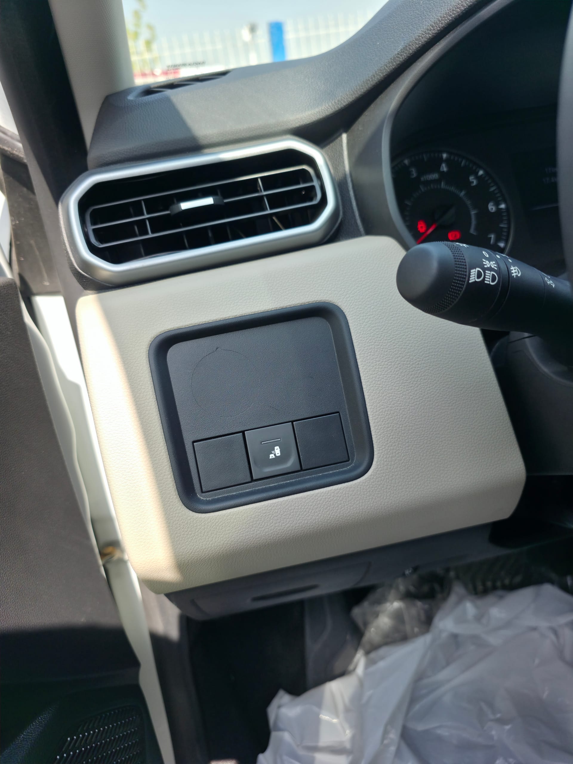 2025 Renault Duster - 0 km - Available for export from UAE to Algeria - 8