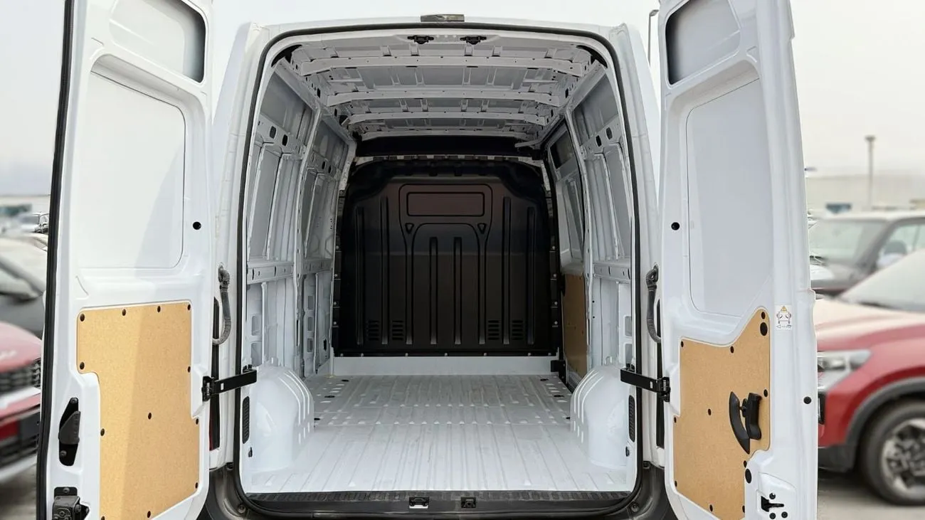 2026 Renault Master - 0 km - Available for export from UAE to Algeria - 12