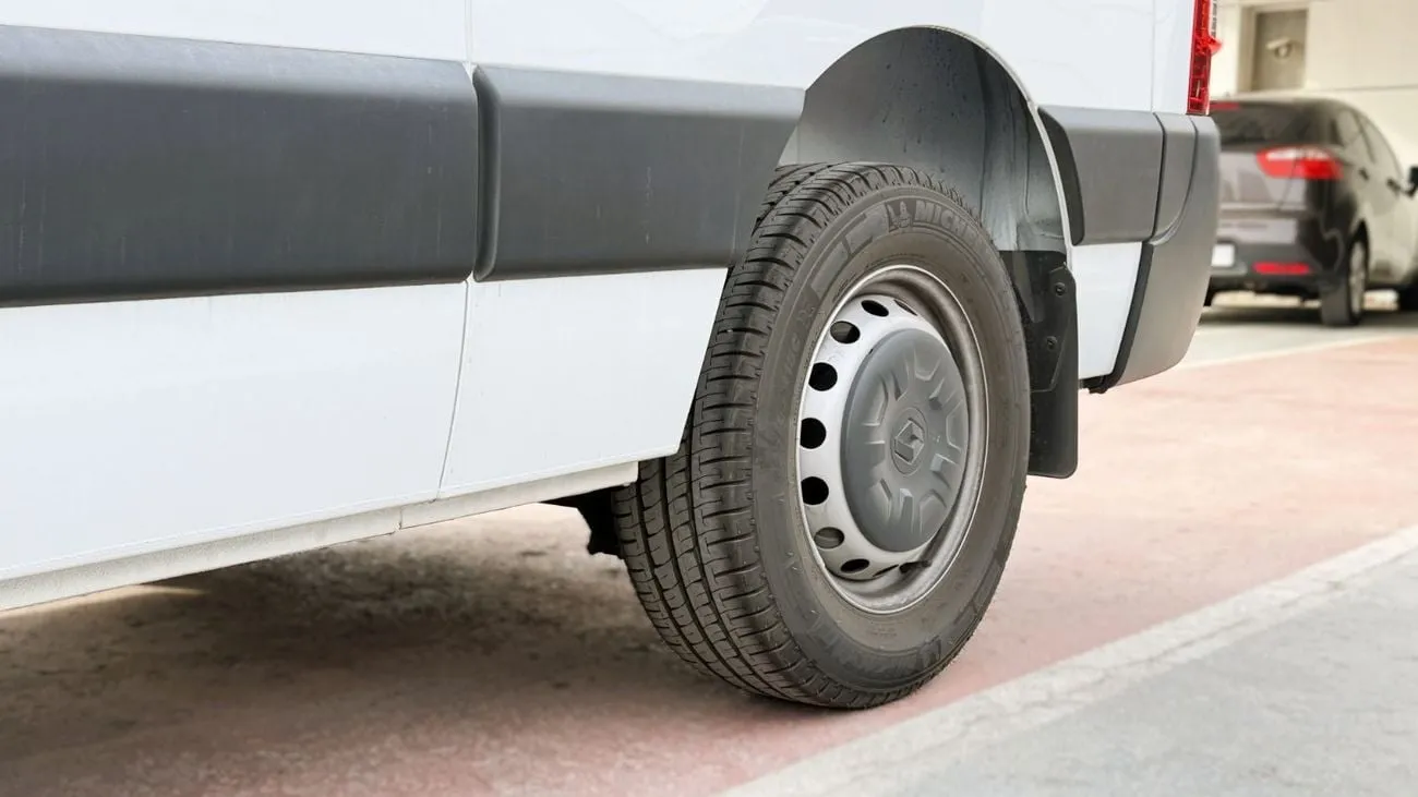 2026 Renault Master - 0 km - Available for export from UAE to Algeria - 16