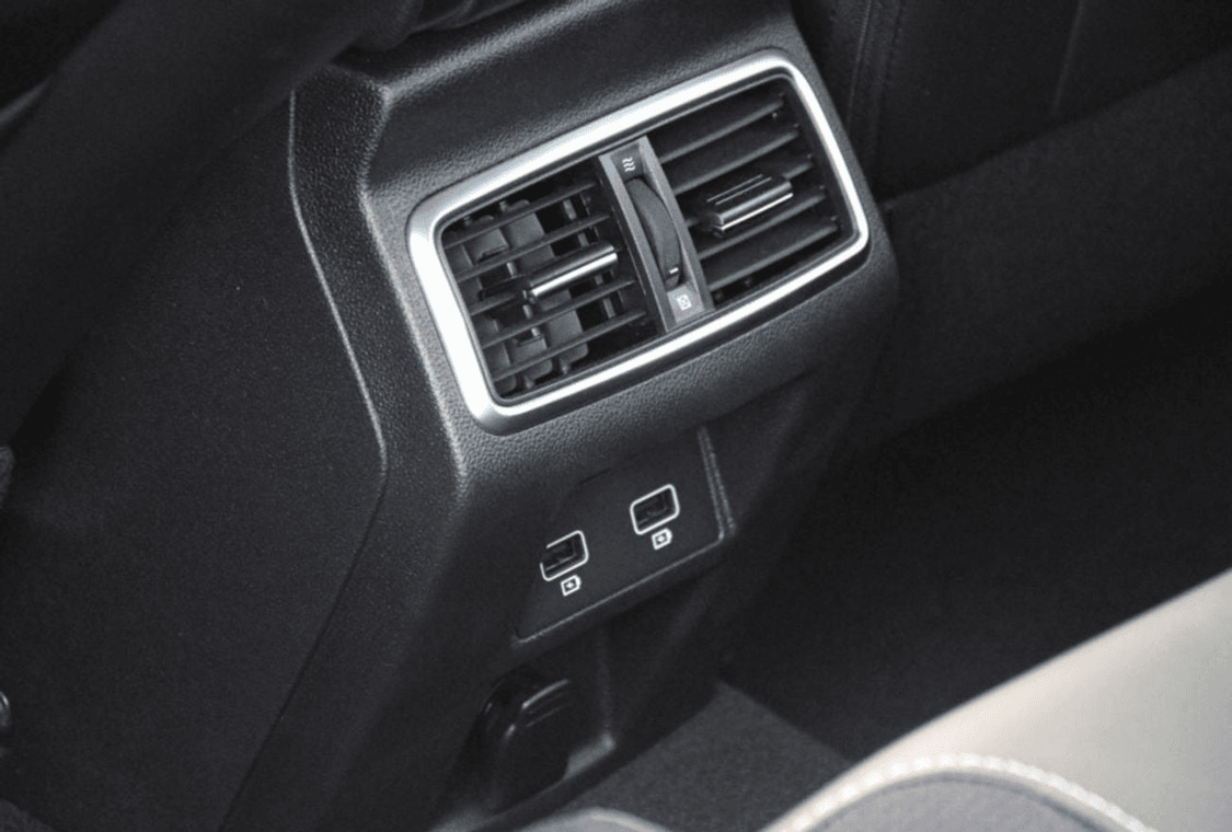 2024 Renault Megane - View 4