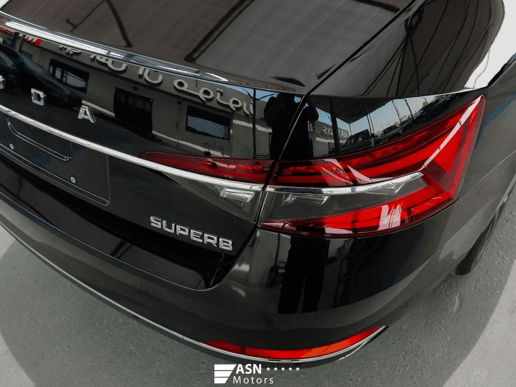 2025 Skoda Superb - View 6