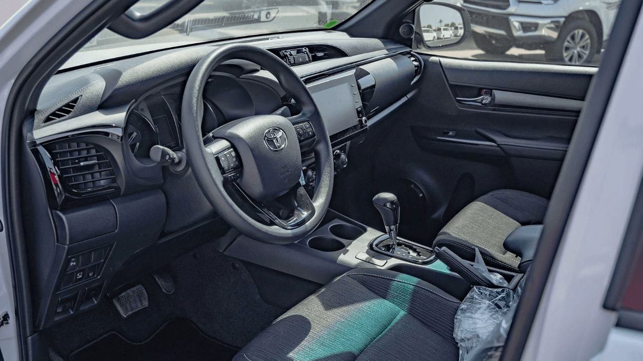 2026 Toyota Hilux - View 10