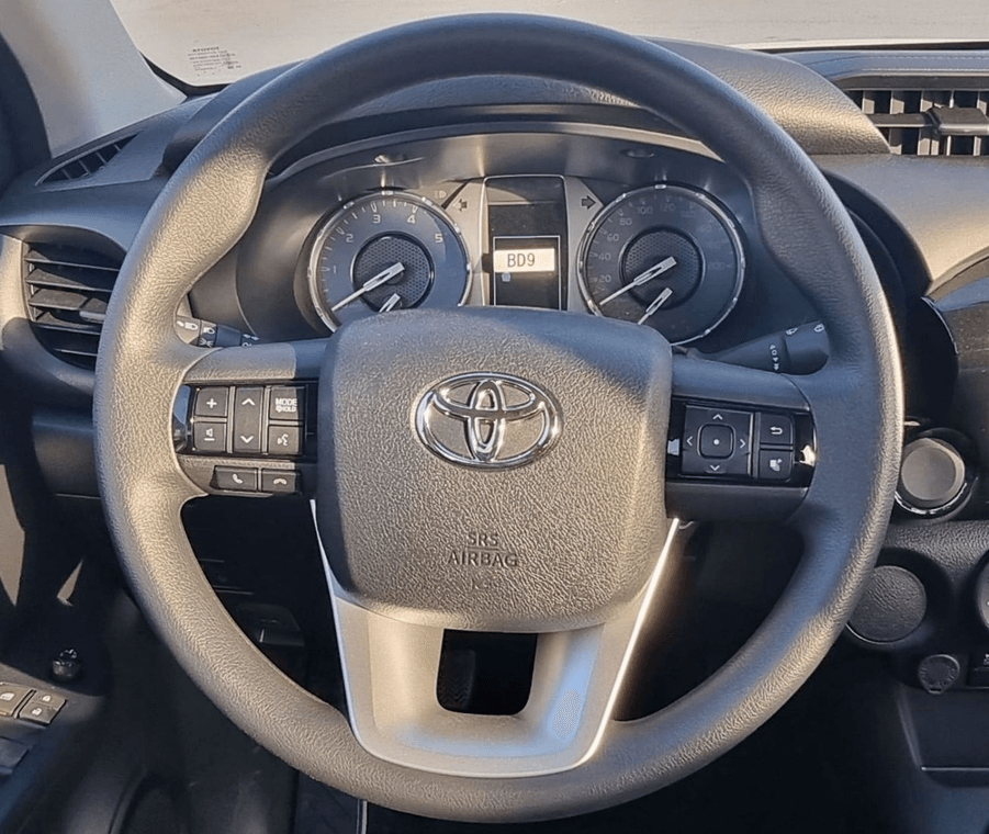 2026 Toyota Hilux - View 11