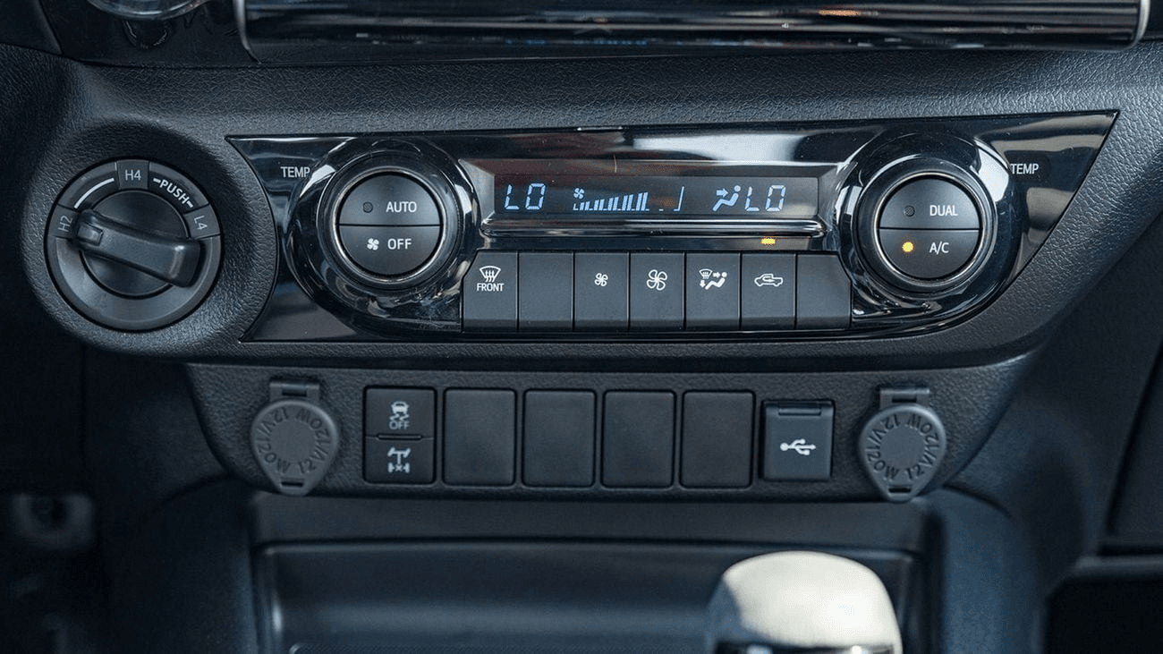 2026 Toyota Hilux - View 13