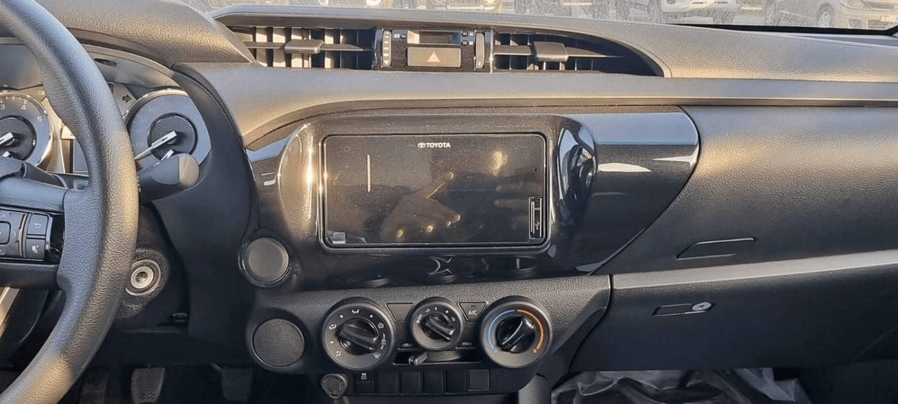 2026 Toyota Hilux - View 14