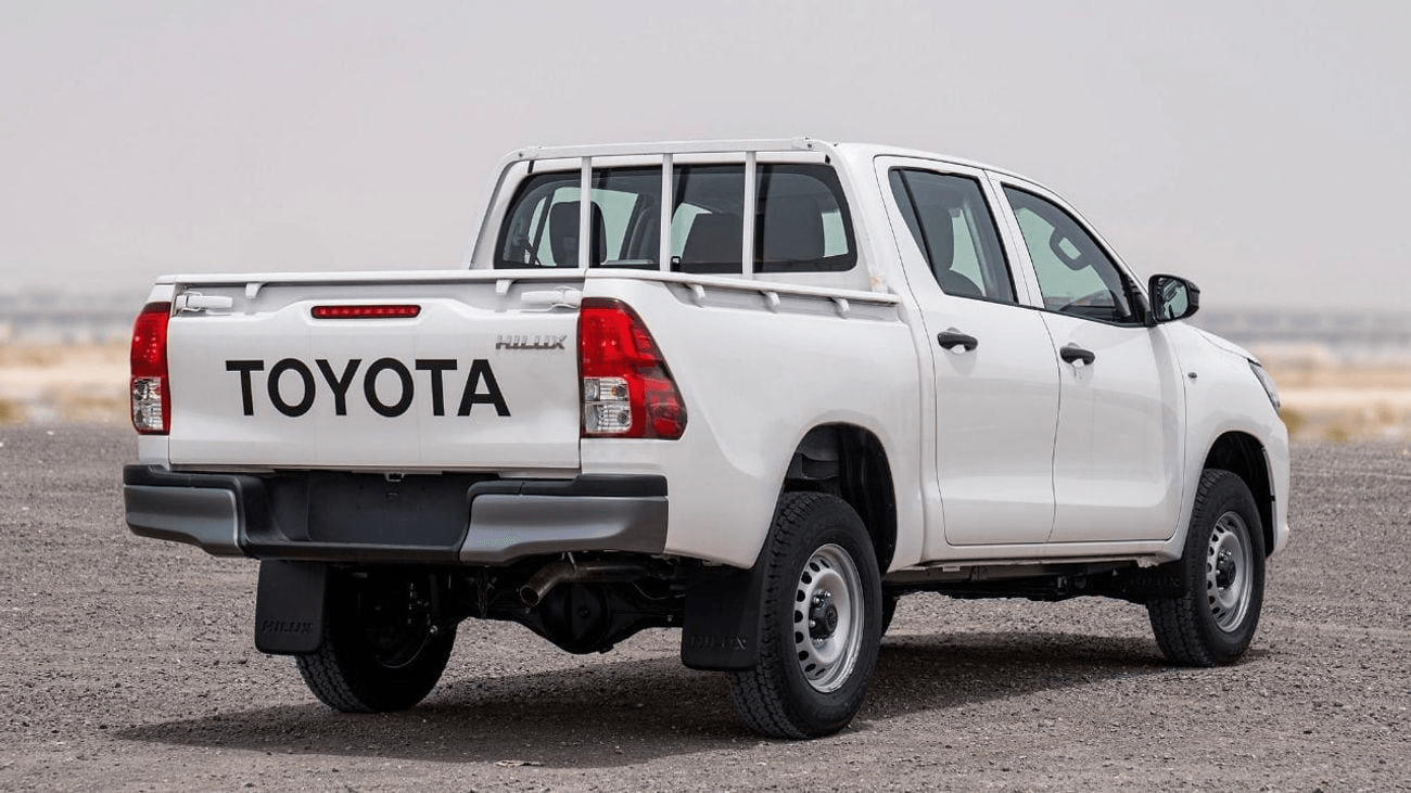 2026 Toyota Hilux - View 2