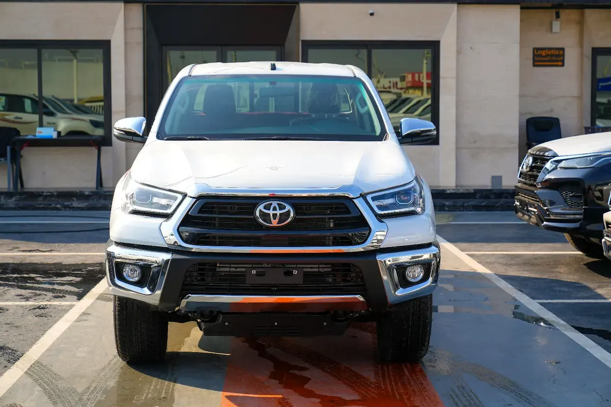 2026 Toyota Hilux - 0 km - Available for export from UAE to Algeria - 2