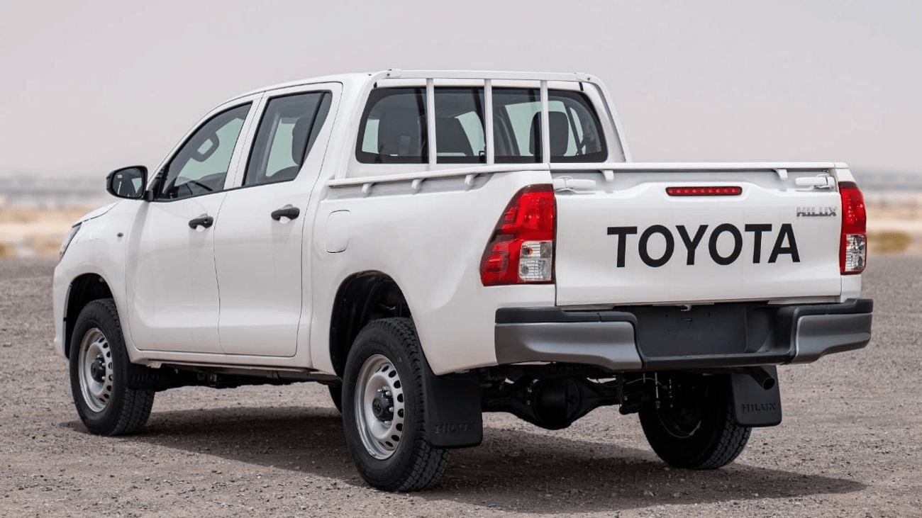 2026 Toyota Hilux - View 3