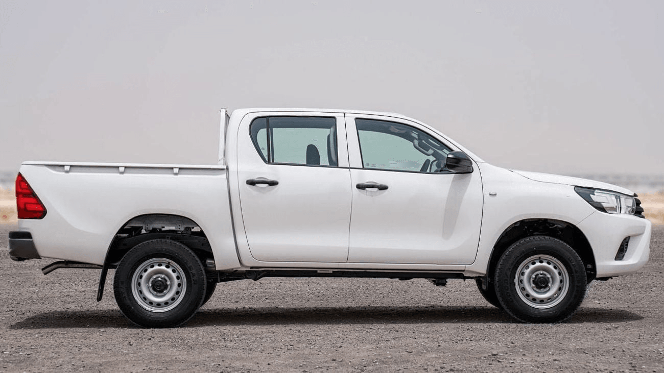 2026 Toyota Hilux - View 4