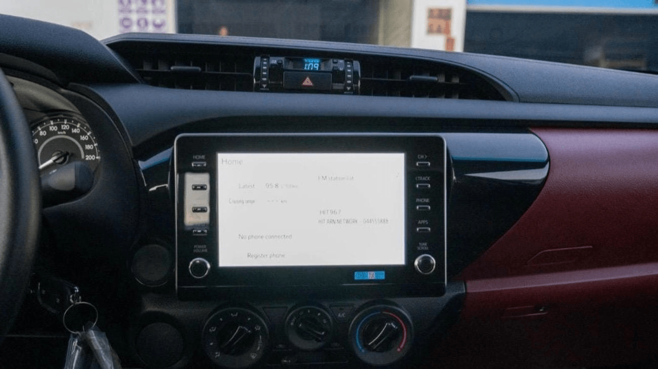 2026 Toyota Hilux - View 6