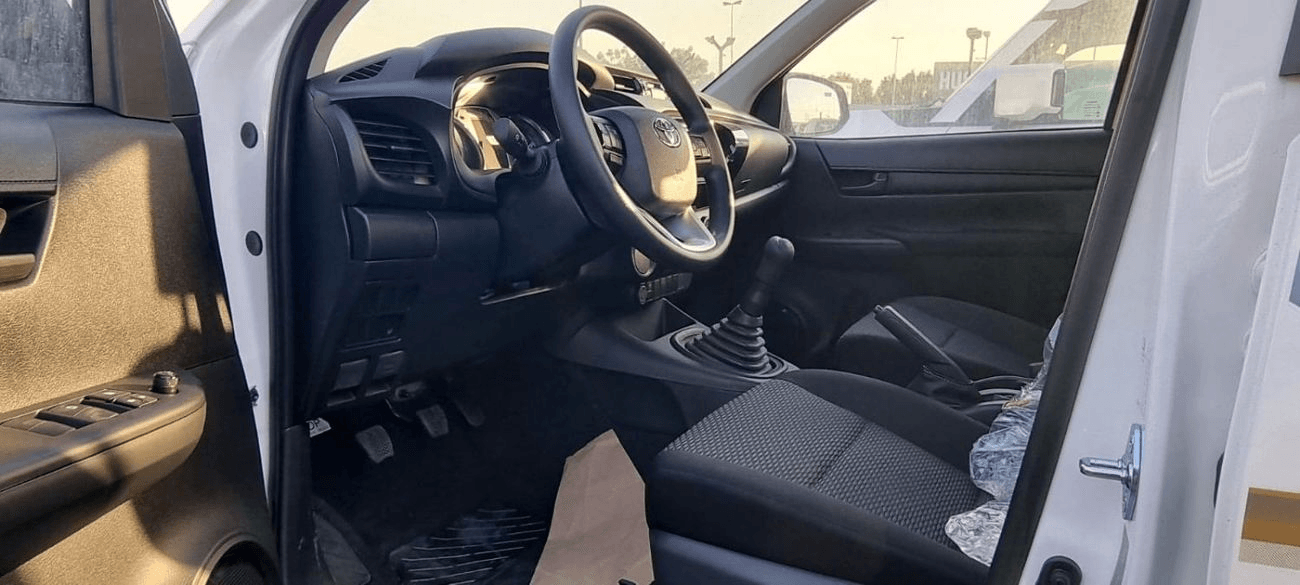 2026 Toyota Hilux - View 8