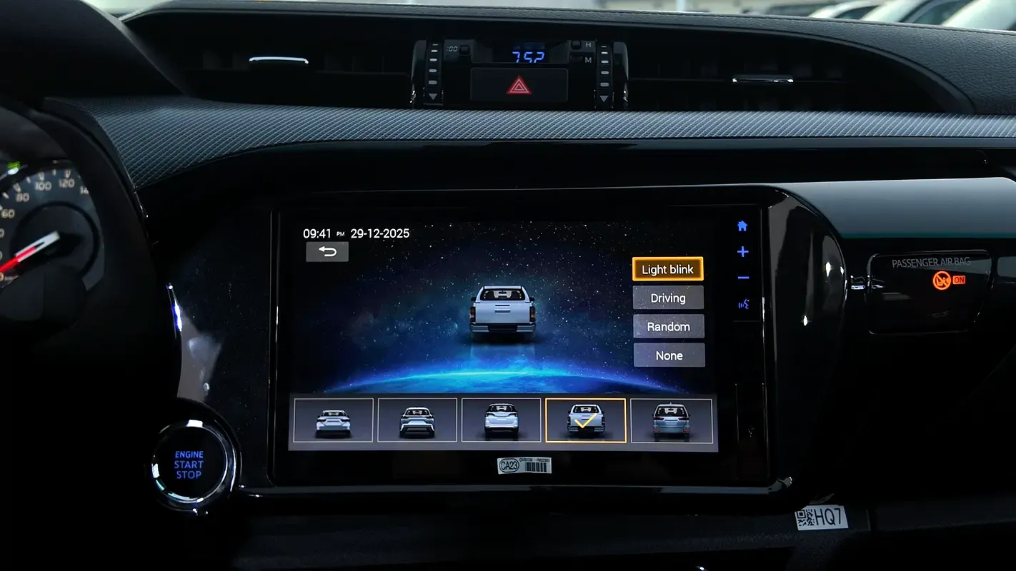 2025 Toyota Hilux - 0 km - Available for export from UAE to Algeria - 11