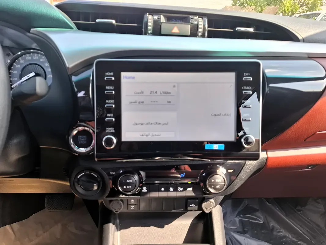 2025 Toyota Hilux - 0 km - Available for export from UAE to Algeria - 14