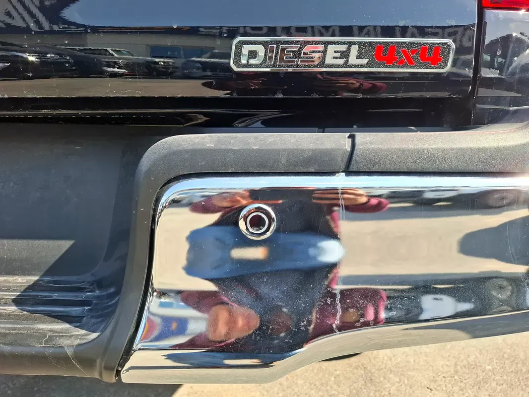 2025 Toyota Hilux - 0 km - Available for export from UAE to Algeria - 17