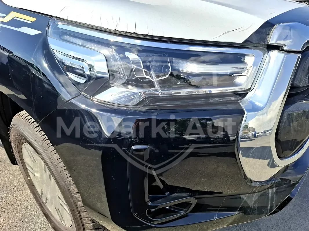 2025 Toyota Hilux - 0 km - Available for export from UAE to Algeria 3