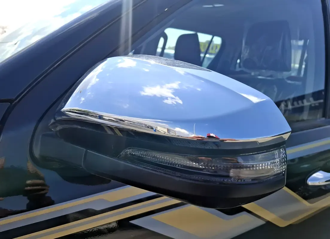 2025 Toyota Hilux - 0 km - Available for export from UAE to Algeria - 5