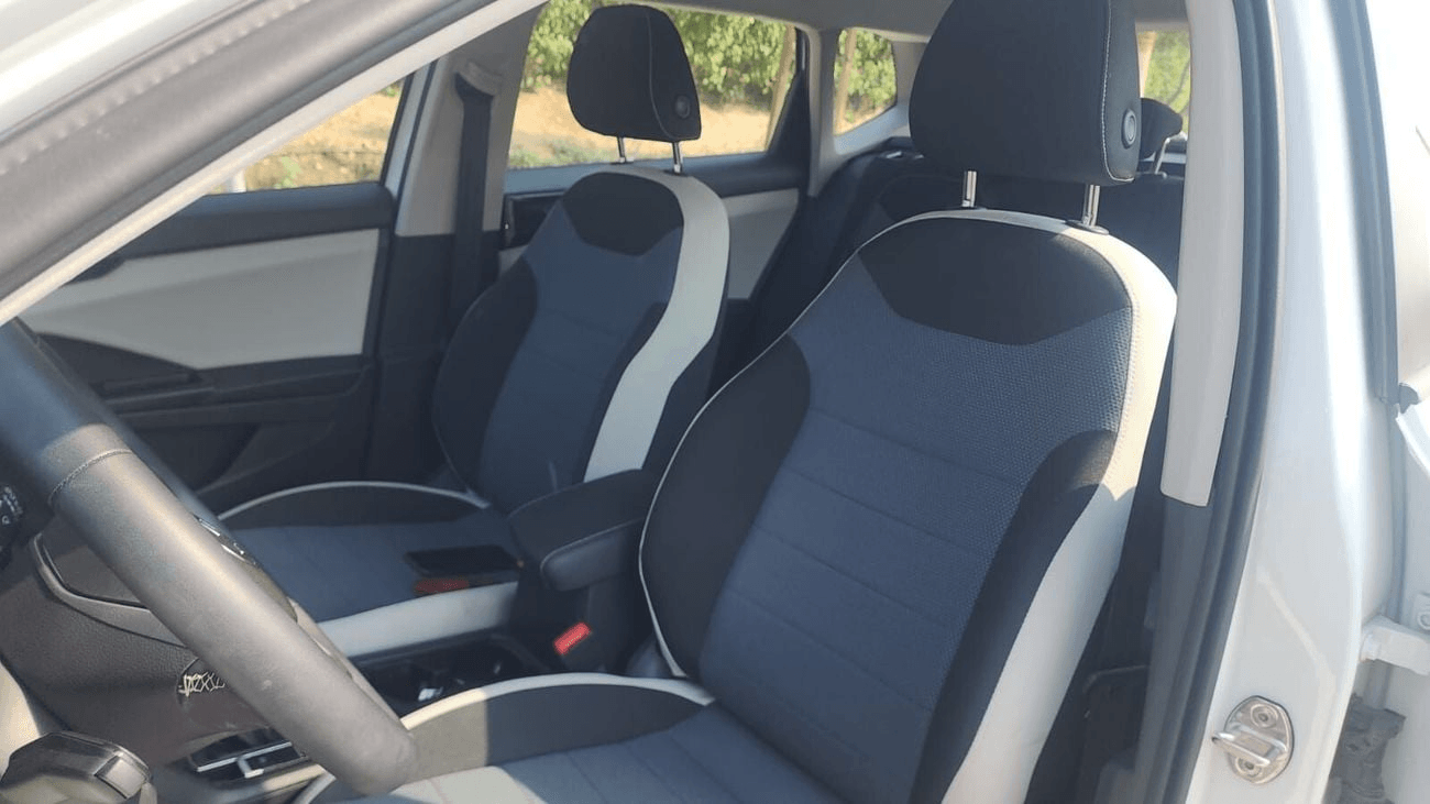 2025 Volkswagen Taos - View 2