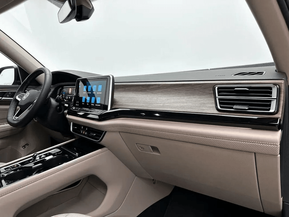 2026 Volkswagen Touareg - View 10