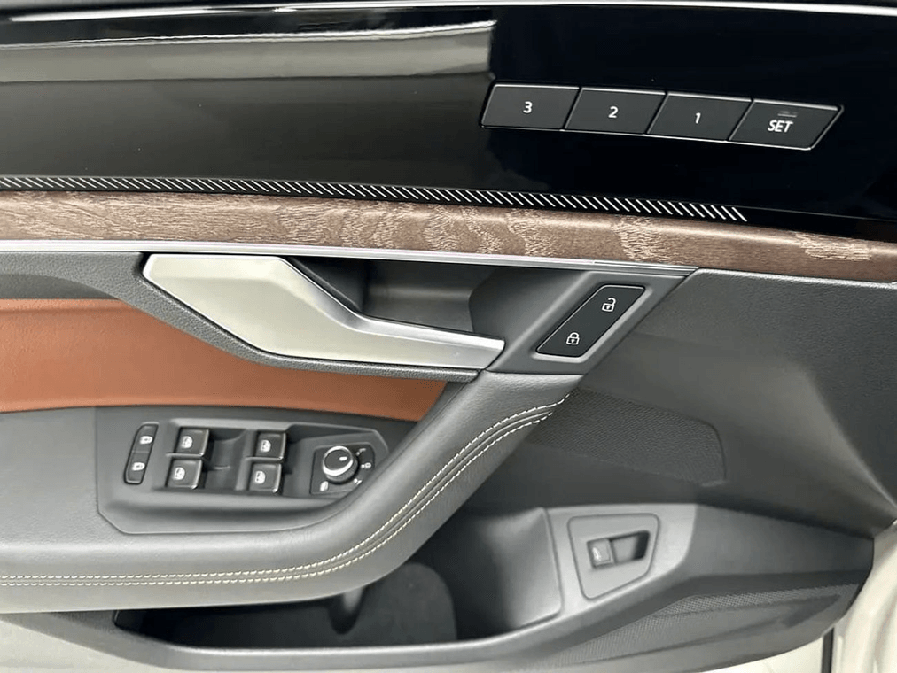 2026 Volkswagen Touareg - View 2