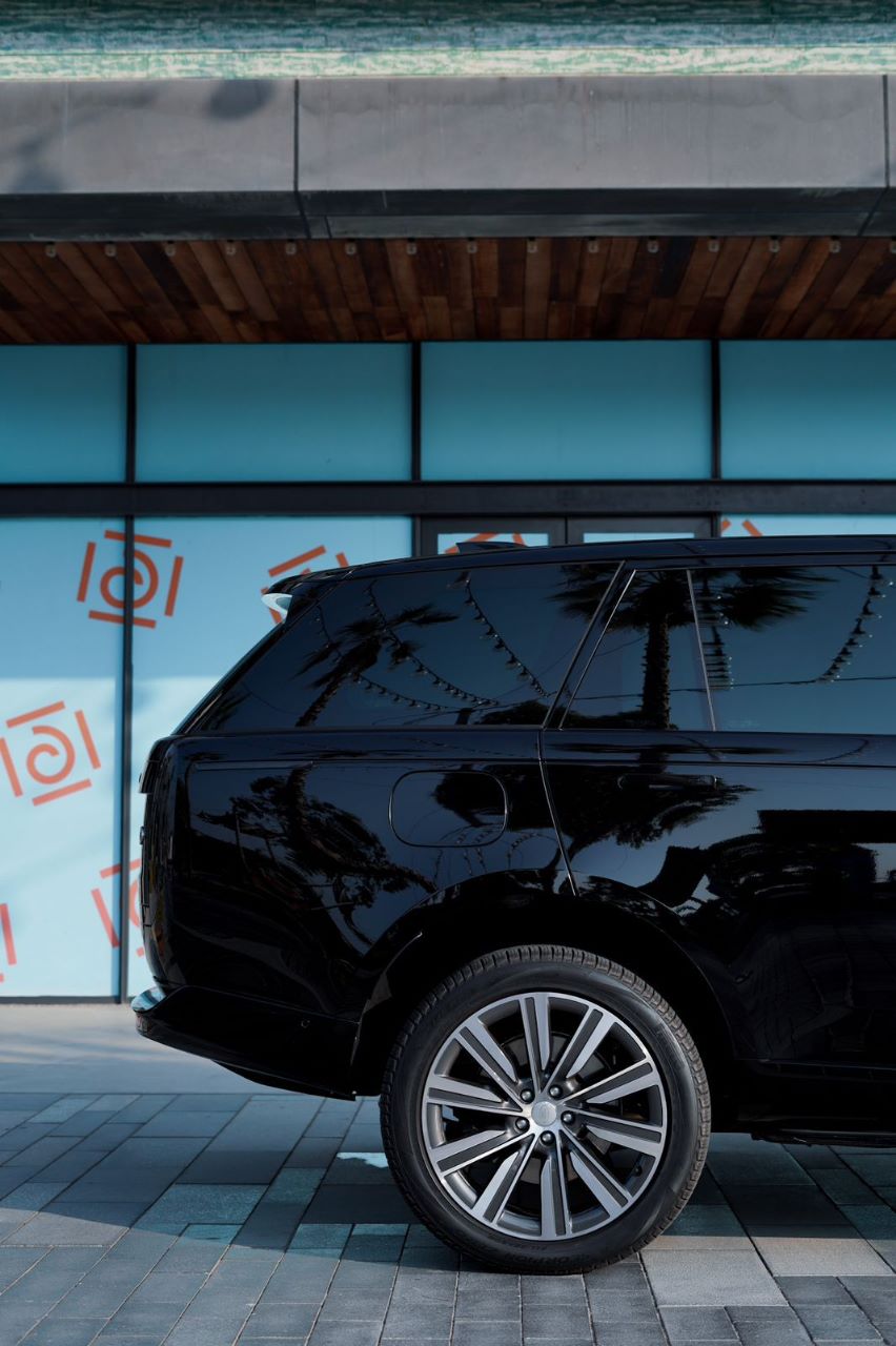 2026 Land Rover Range rover HSE - 30 km - Available for export from UAE to Algeria - 5