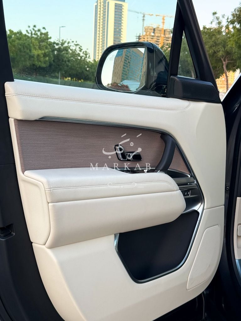 2026 Land Rover Range rover HSE - 0 km - Available for export from UAE to Algeria - 12