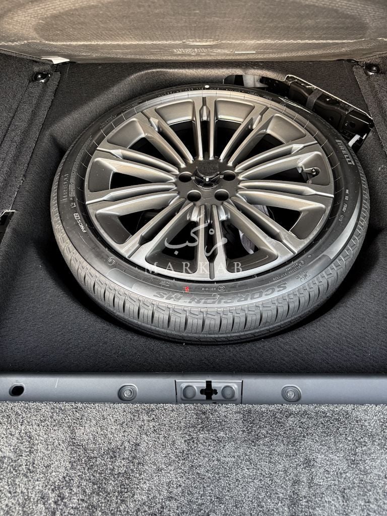 2026 Land Rover Range rover HSE - 0 km - Available for export from UAE to Algeria - 25